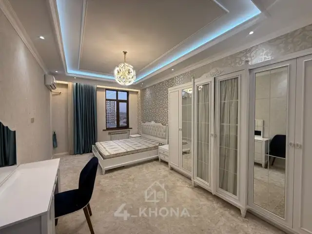 4-комн. квартира, 11 этаж, 180м², Роддом 1, Душанбе