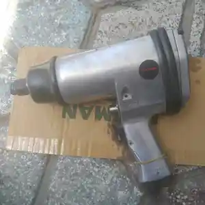 Гайковерт, Душанбе