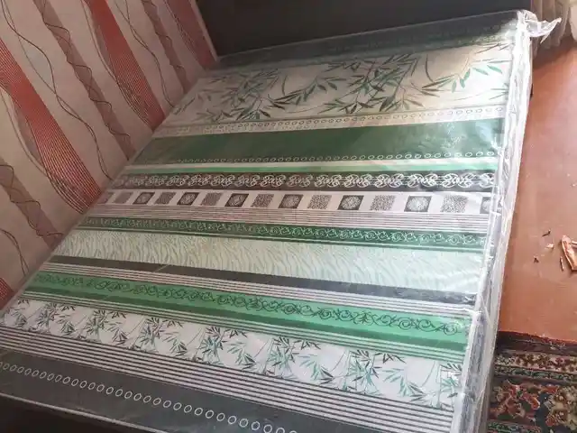 Двуспальная кровать, Душанбе
