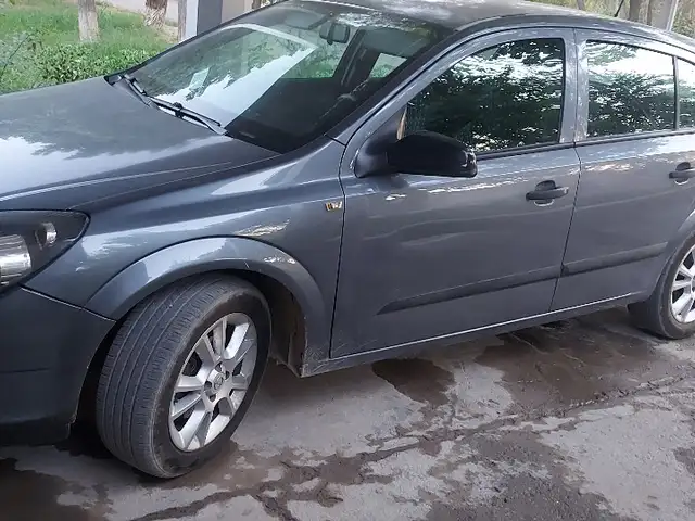 Opel Astra H