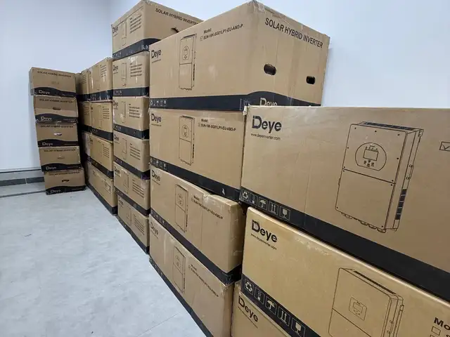 Солнечные инверторы DEYE 8 kw 12 kw 15 kw 20 kw 30 kw 50 kw 80 kw 125 kw, Душанбе