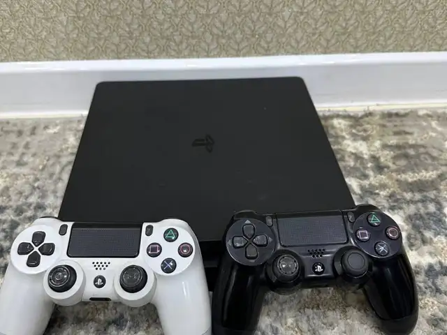 Игровая приставка sony playstation 4 slim версия 9.00, Хуҷанд