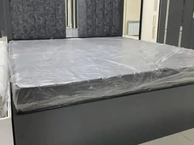 Двухспальная кровать, Душанбе