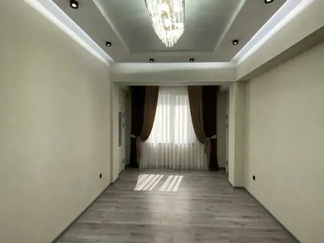 4-комн. квартира, 4 этаж, 95 м², 32 мкр, Хуҷанд