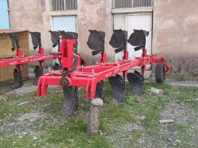 Плуг 3+1 корпус оборотный, Душанбе