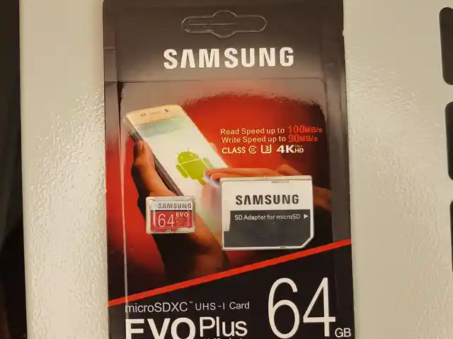 Флешка Samsung 64Gb EVO Plus, Душанбе
