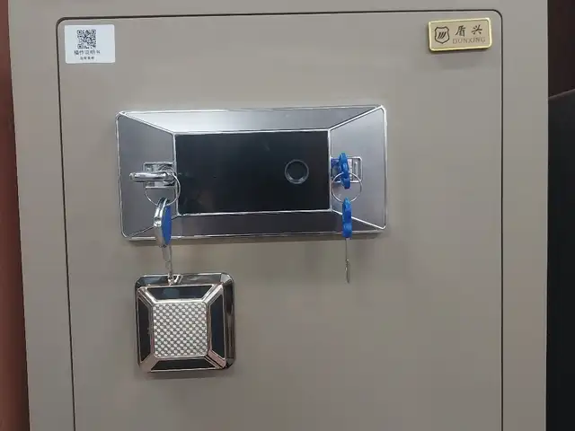 Сейф, Душанбе