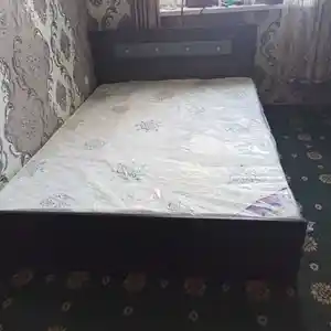 Двуспальная кровать, Душанбе