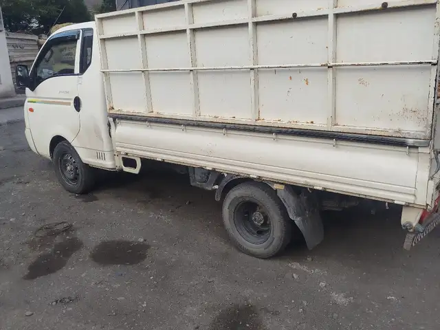 Бортовой автомобиль Hyundai Porter 2009, Худжанд