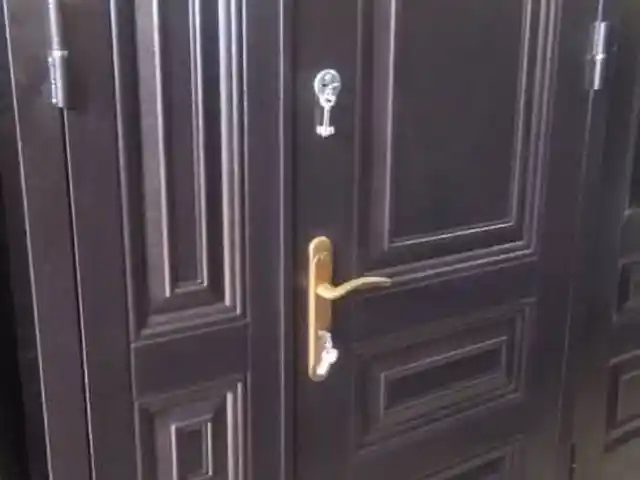Железная дверь, Душанбе