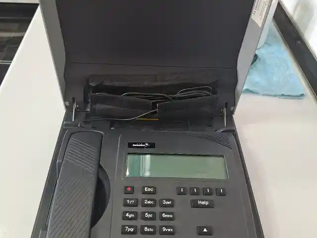 Спутниковый телефон Nera, Душанбе