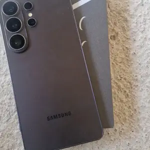 Samsung Galaxy S26 Ultra, Хуҷанд