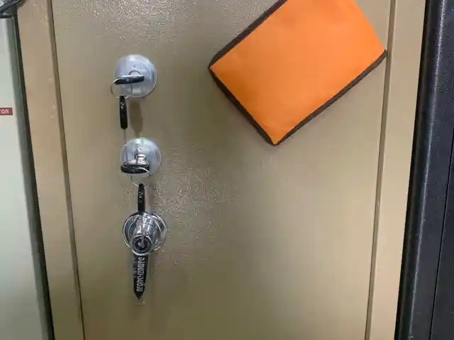 Сейф, Душанбе
