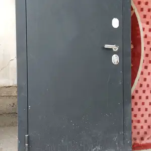 Дверь, Джаббор Расулов