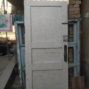 Двери деревянные, Душанбе