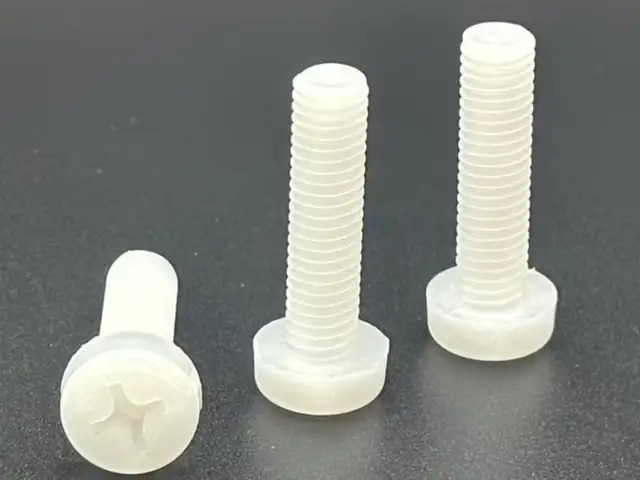 Пластиковые винты, Душанбе
