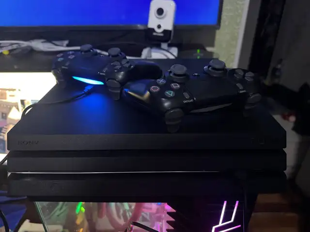 Игровая приставка Sony PlayStation 4 pro 1TB 4k, Душанбе