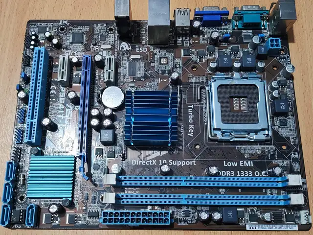 Материнская плата Asus DDR3 775, Душанбе
