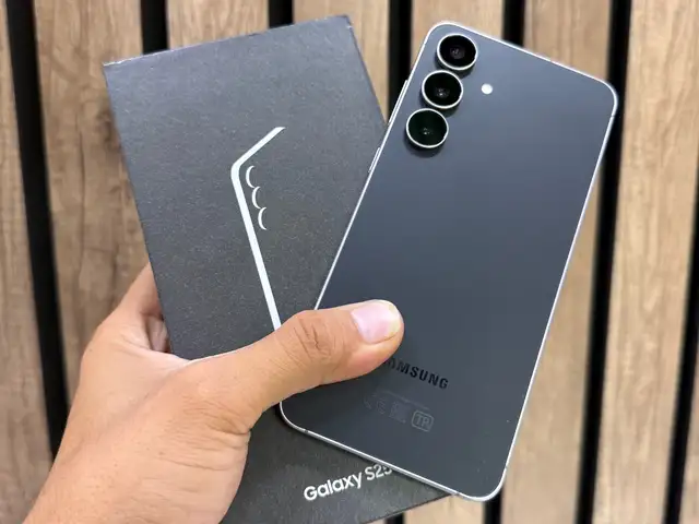 Samsung Galaxy S25 8/512 Gb 2SIM Vietnam, Душанбе