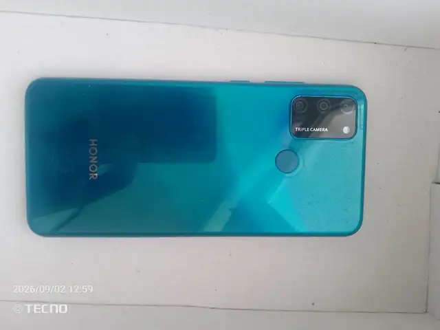 Телефон Honor, Исфара