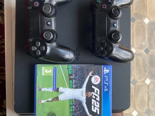 Игровая приставка PS4 Slim, Конибодом