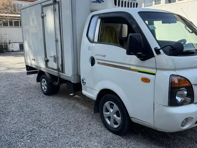 Бортовой автомобиль Hyundai Porter II ,2009, Душанбе