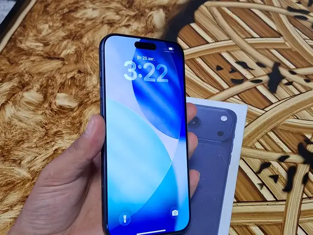 Apple iPhone 17 Pro Max, 256 gb, Deep Blue, Душанбе