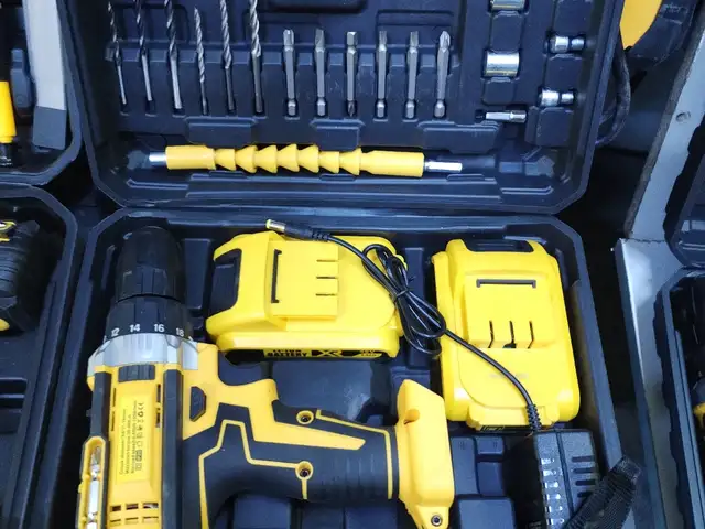 Шуруповерт DeWalt, Душанбе