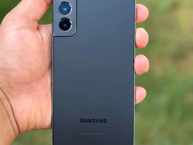 Samsung galaxy s22+, Хуҷанд