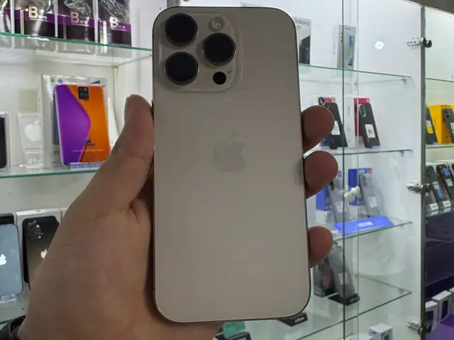 Apple iPhone 16 Pro, 128 gb, Desert Titanium, Турсунзаде