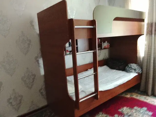 Двухъярусная кровать, Душанбе