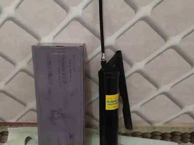 Шприц для смазки, Душанбе