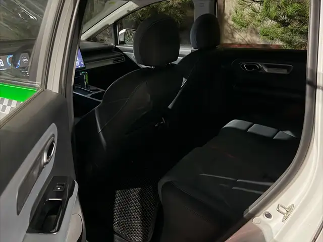 GAC Aion V plus
