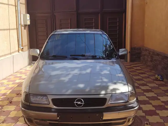 Opel Astra F