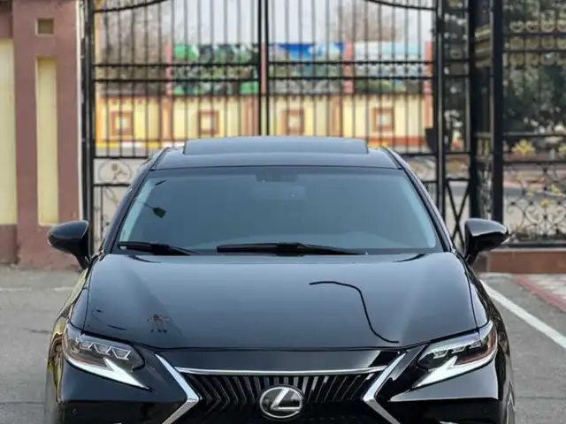 Lexus ES series