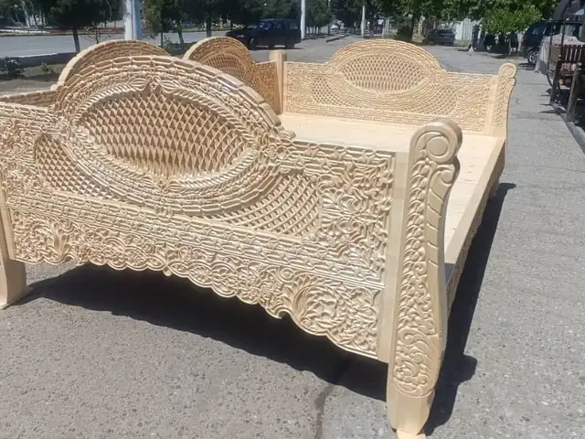 Тапчан, Душанбе