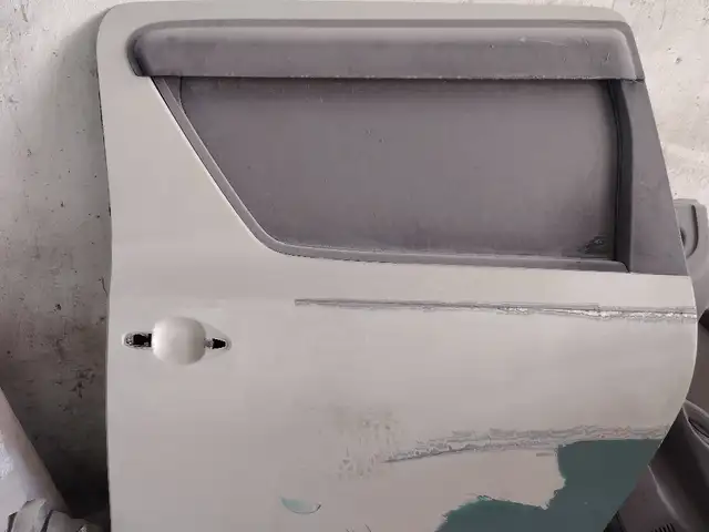 Дверь на Vellfire, Худжанд