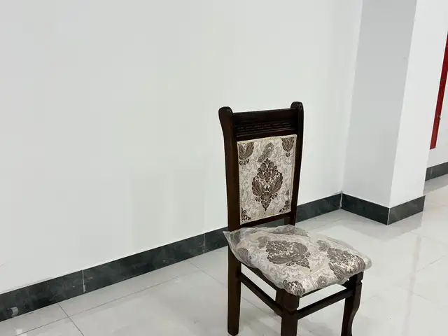 Стул, Душанбе