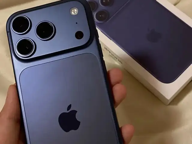 Apple iPhone 17 Pro Max, 256 gb, Deep Blue, Душанбе