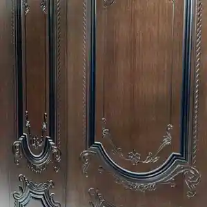 Дверь Шпон, Душанбе