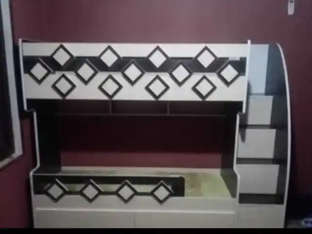 Двухъярусная кровать, Душанбе