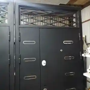Дверь, Душанбе