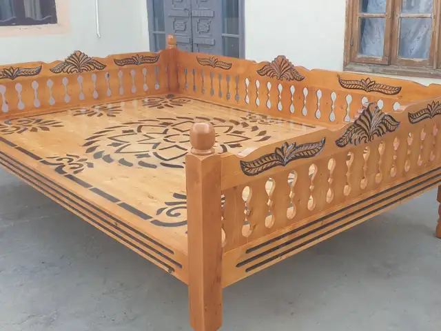 Тапчан, Душанбе