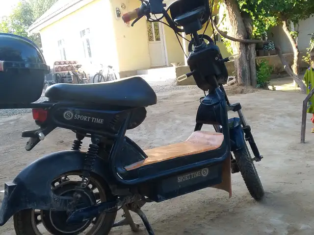 Скутер, Вахш