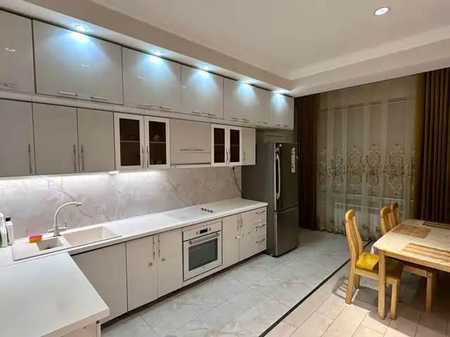 2-комн. квартира, 7 этаж, 100 м², Сомони, Душанбе