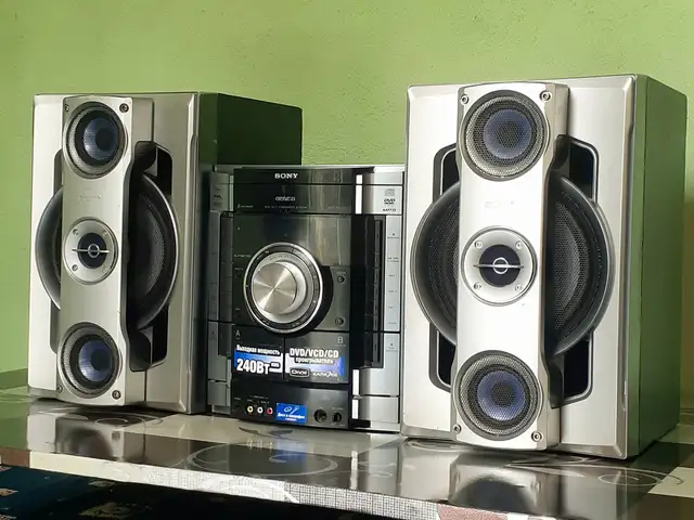 Музыкальный центр Sony, Ҳисор