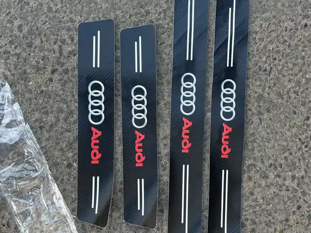 Защитная наклейка на порог Audi, Душанбе