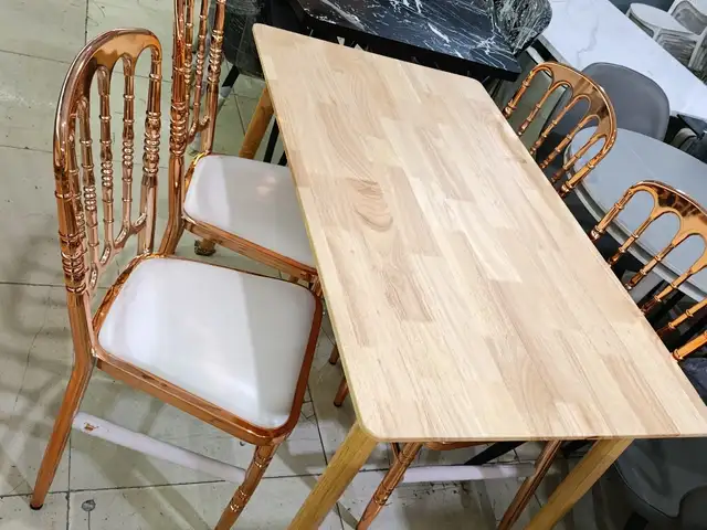 Стол и стулья, Душанбе