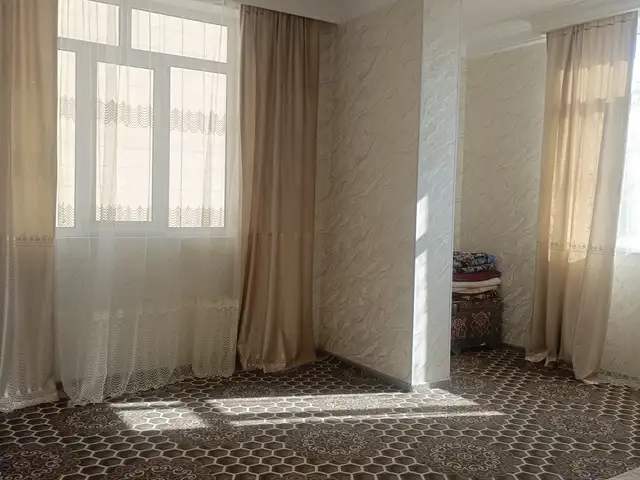 1-комн. квартира, 3 этаж, 73 м², 18 мкр, Хуҷанд