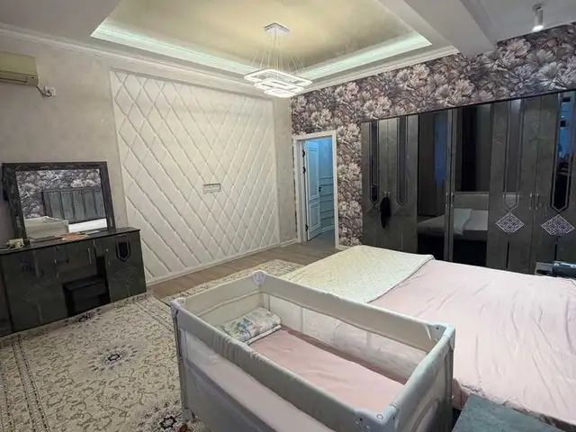 3-комн. квартира, 5 этаж, 130м², Дом Печать, Душанбе